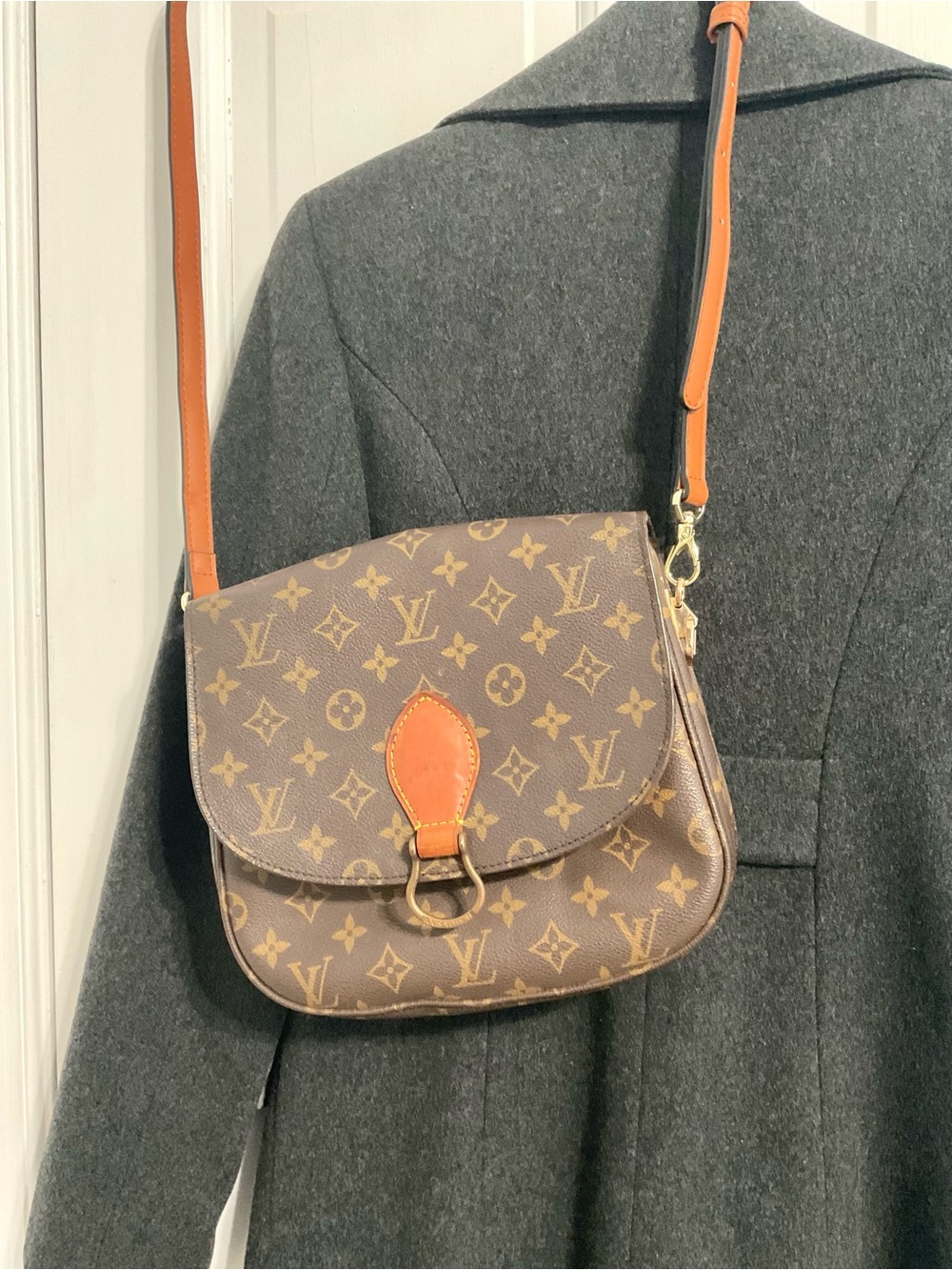 ✅Louis Vuitton GM size ST. CLOUD Monogram BAG - Picture 12 of 12